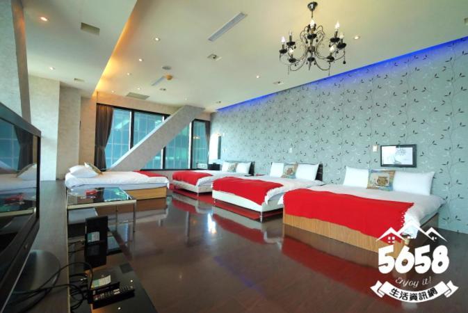 85旅行家 Apartment Kaohsiung Exterior foto